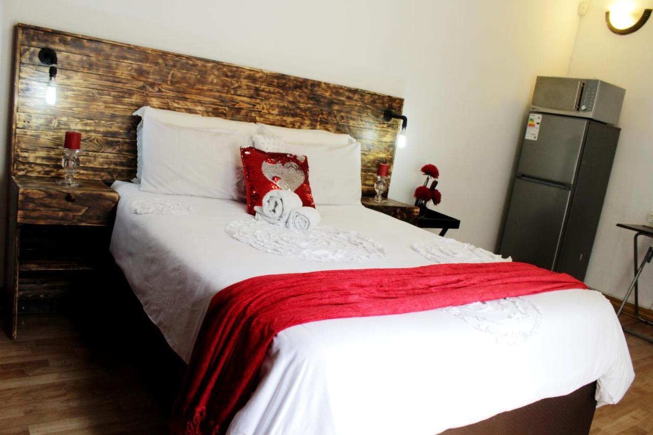 Midrand Bed And Breakfast Exteriör bild